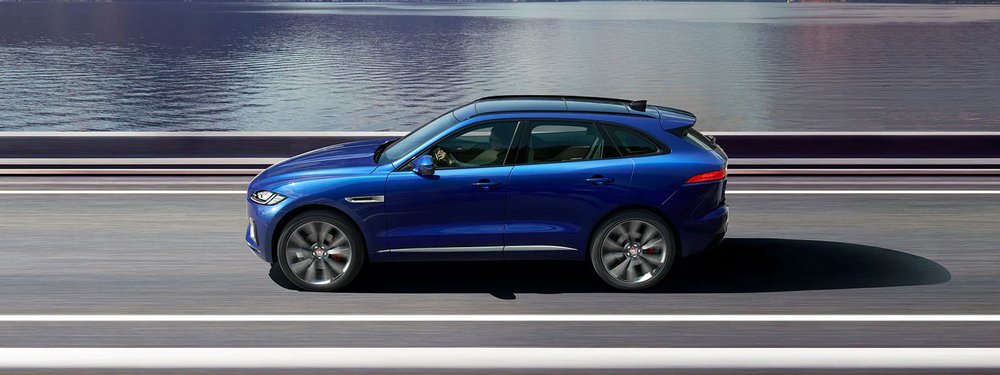 Jaguar F-Pace blau Seitenansicht